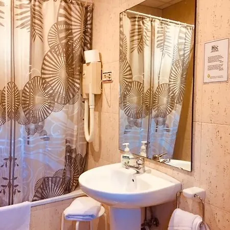Del Carmen Herberg 3*